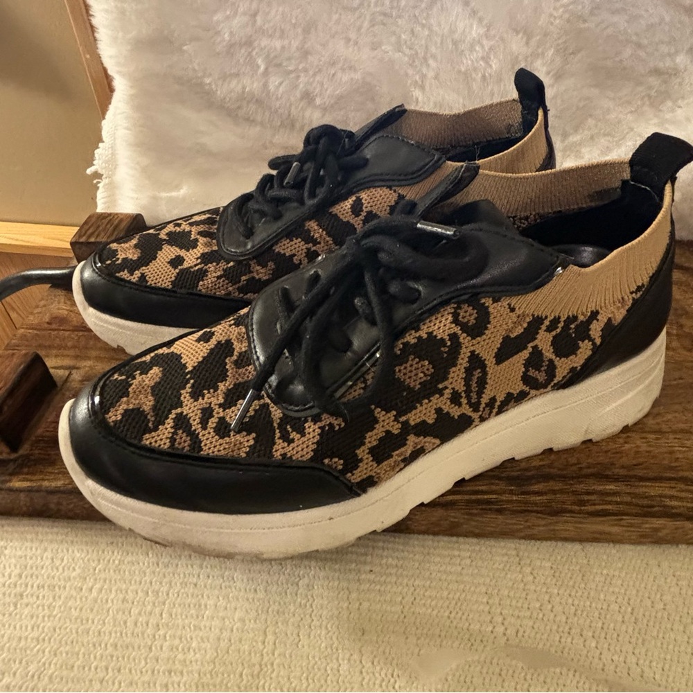 Vince Camuto Women's Bilanie Chunky Sneakers